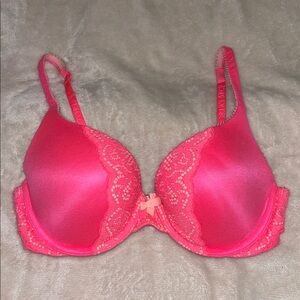 Victoria’s Secret lace bra